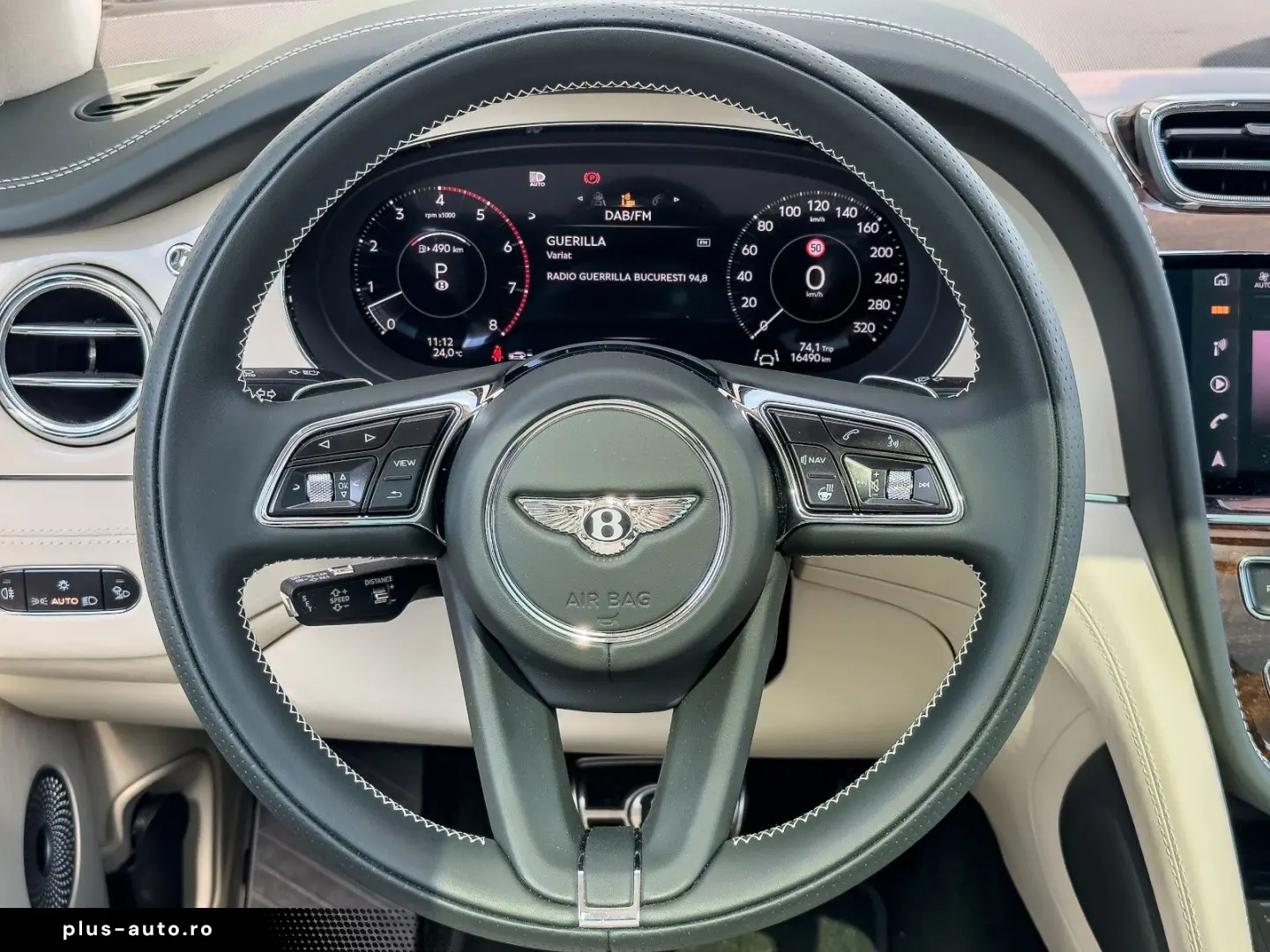 BENTLEY Bentayga Azure