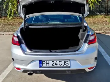 Renault Megane Blue dCi EDC Zen