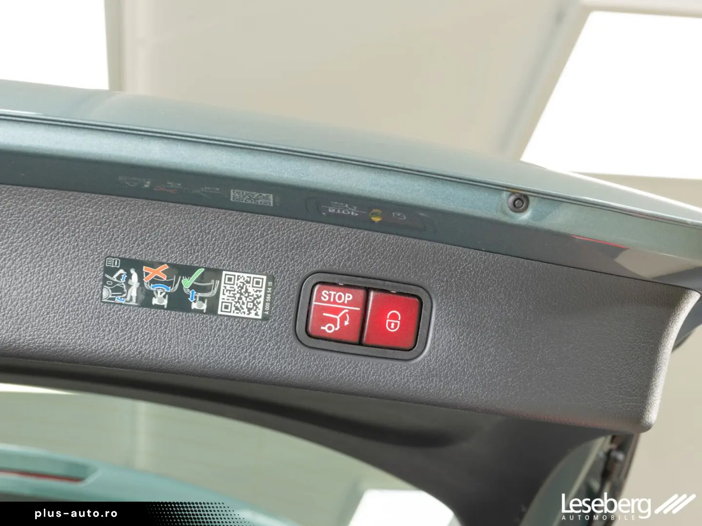 MERCEDES-BENZ GLC 300 e 4M AMG DIG.LIGHT AHK Pano Distro 360