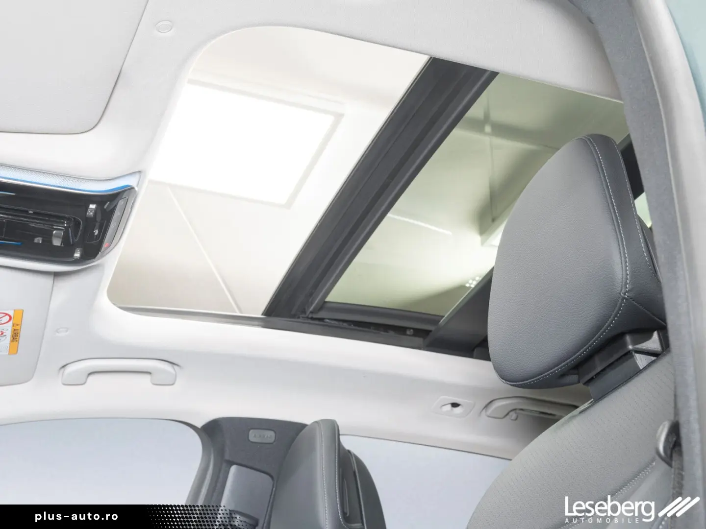 MERCEDES-BENZ GLC 300 e 4M AMG DIG.LIGHT AHK Pano Distro 360