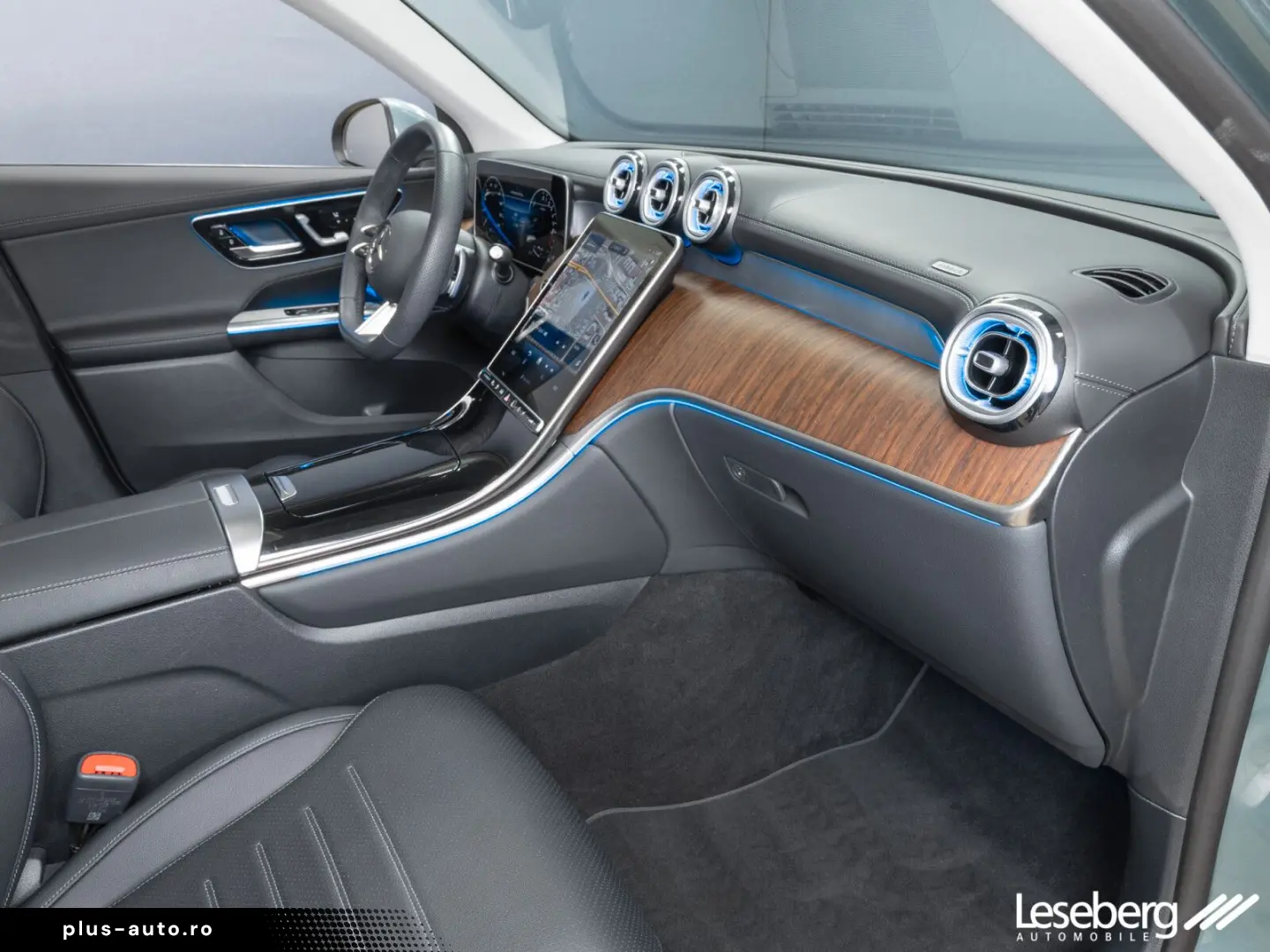 MERCEDES-BENZ GLC 300 e 4M AMG DIG.LIGHT AHK Pano Distro 360