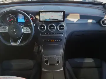 MERCEDES-BENZ GLC 220 d 4MATIC AMG Night LED SpurP PDC 360