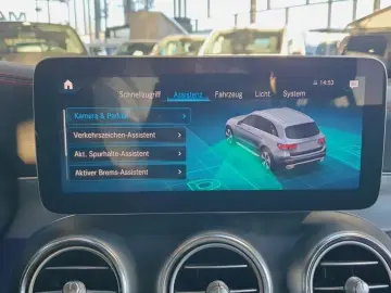 MERCEDES-BENZ GLC 220 d 4MATIC AMG Night LED SpurP PDC 360