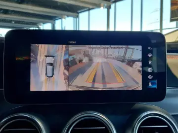 MERCEDES-BENZ GLC 220 d 4MATIC AMG Night LED SpurP PDC 360