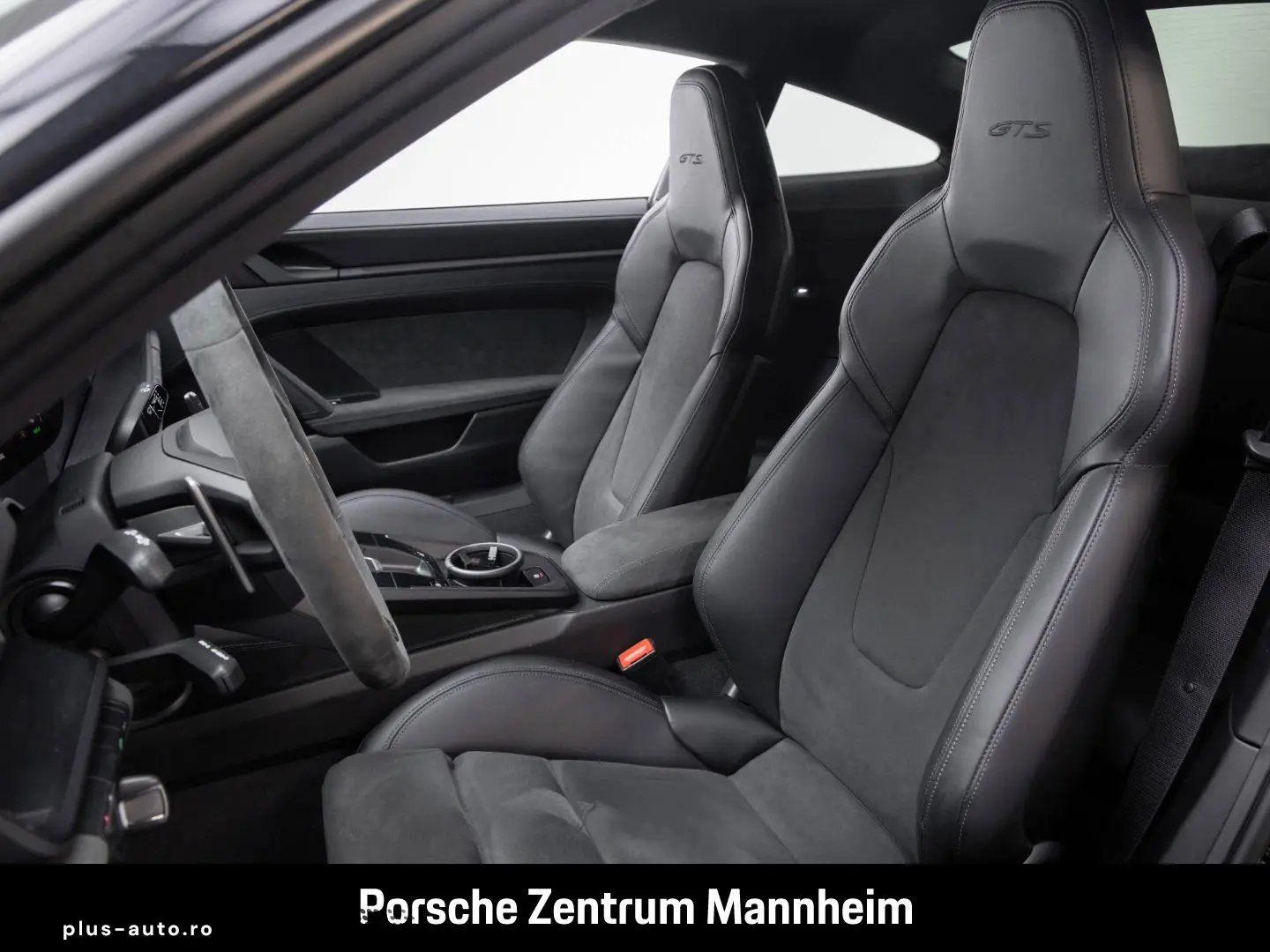 PORSCHE 992 Carrera 4 GTS Matrix HA-Lenkung 18-Wege Kame