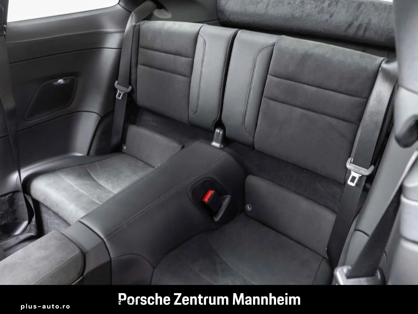 PORSCHE 992 Carrera 4 GTS Matrix HA-Lenkung 18-Wege Kame