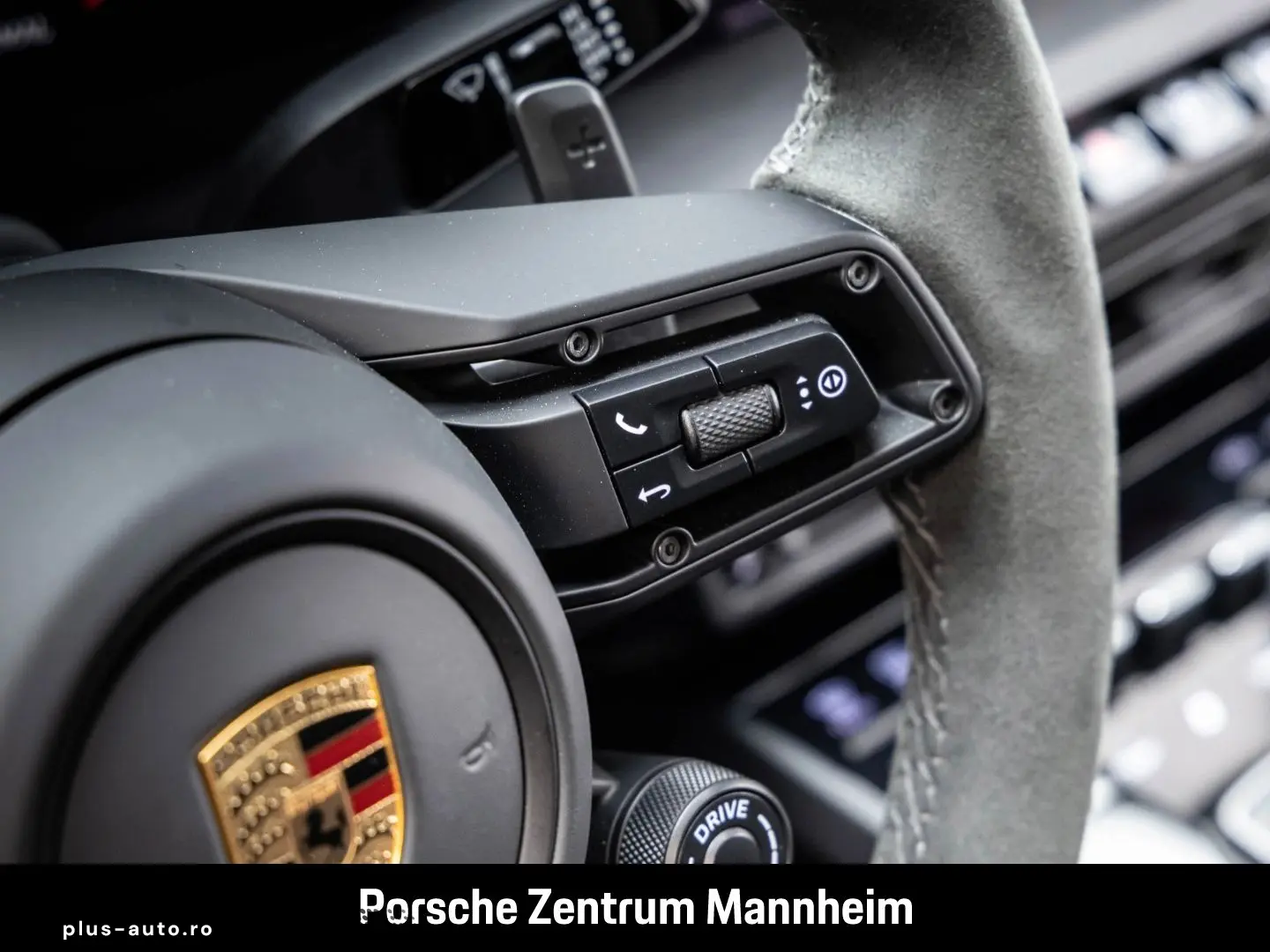 PORSCHE 992 Carrera 4 GTS Matrix HA-Lenkung 18-Wege Kame