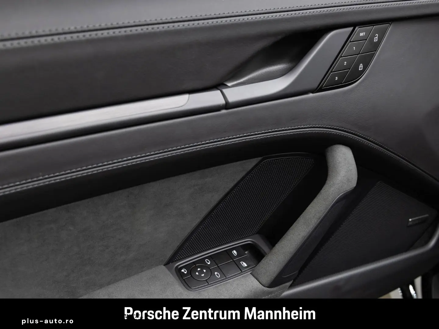 PORSCHE 992 Carrera 4 GTS Matrix HA-Lenkung 18-Wege Kame