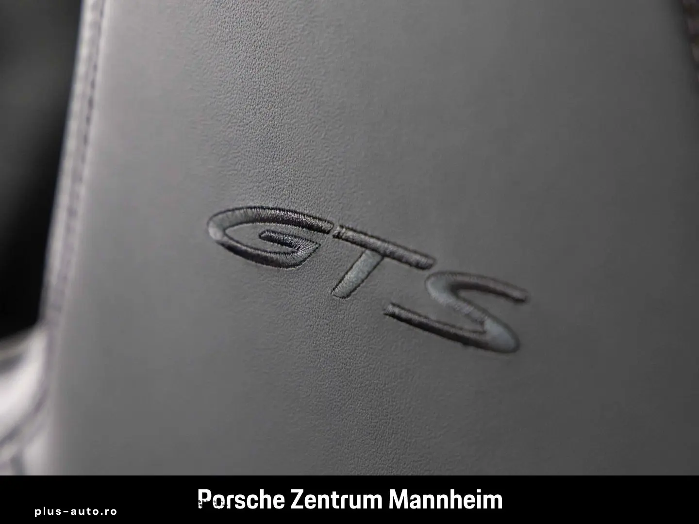 PORSCHE 992 Carrera 4 GTS Matrix HA-Lenkung 18-Wege Kame