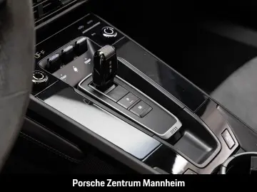 PORSCHE 992 Carrera 4 GTS Matrix HA-Lenkung 18-Wege Kame