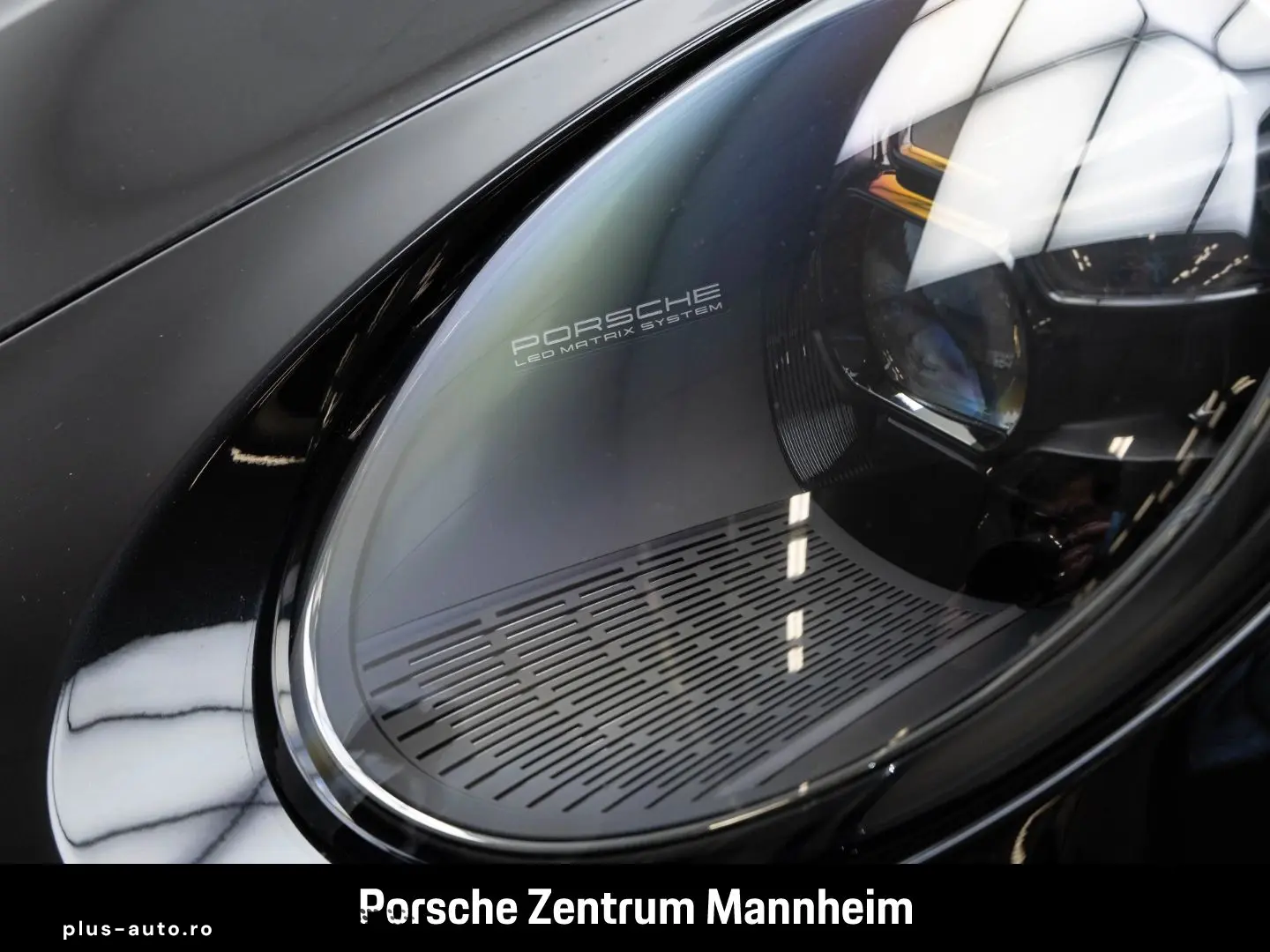 PORSCHE 992 Carrera 4 GTS Matrix HA-Lenkung 18-Wege Kame