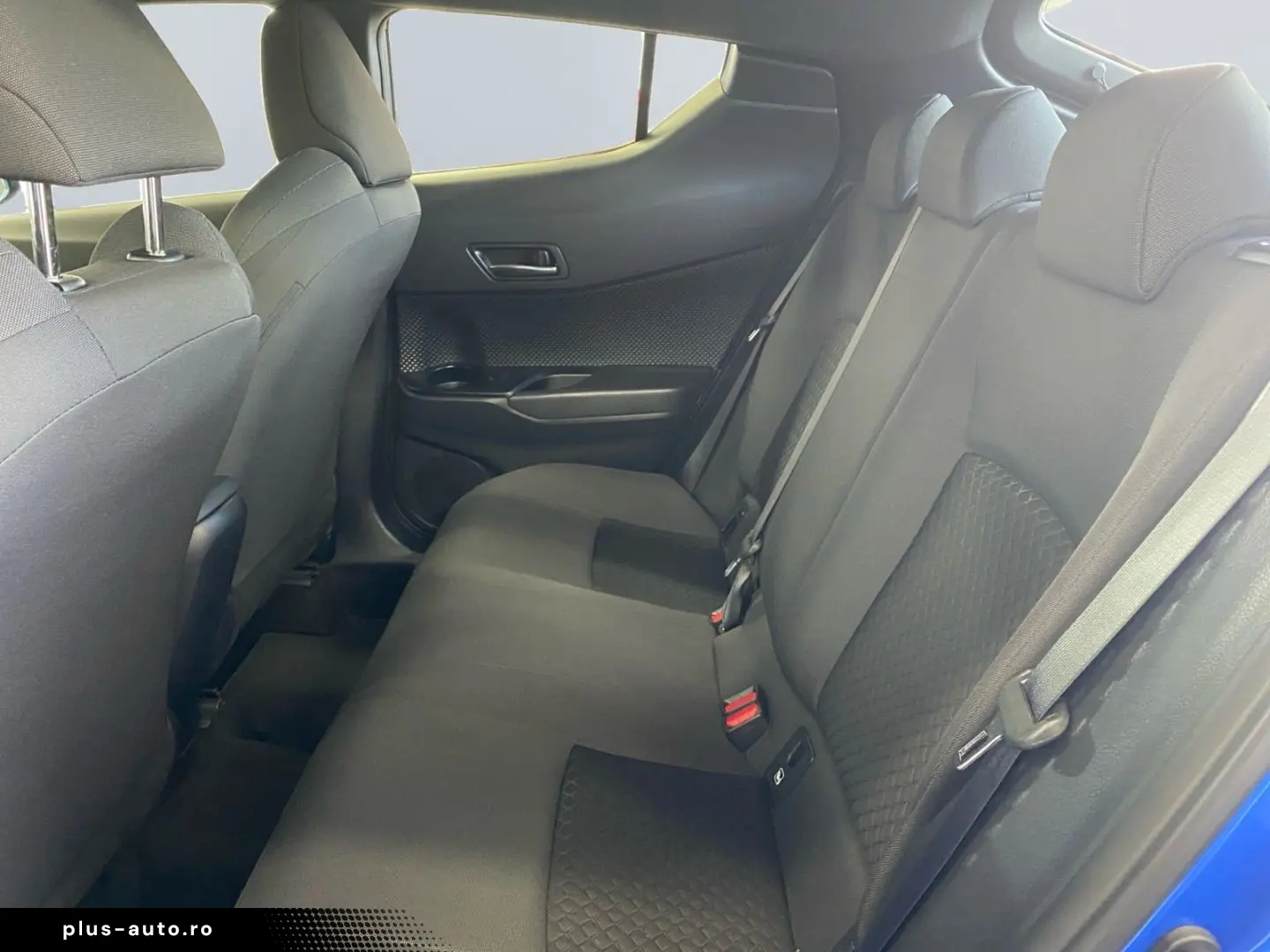 TOYOTA C-HR 1.8 Hybrid