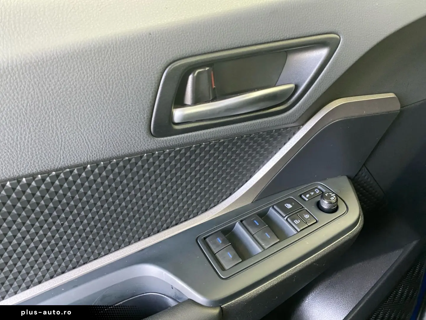 TOYOTA C-HR 1.8 Hybrid