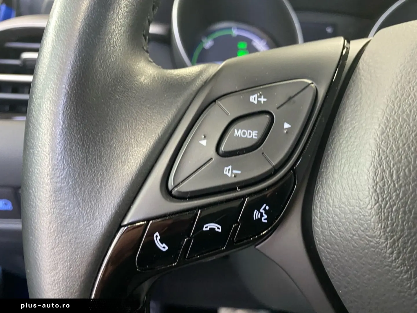 TOYOTA C-HR 1.8 Hybrid