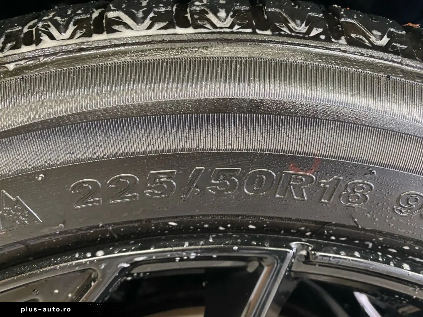 TOYOTA C-HR 1.8 Hybrid