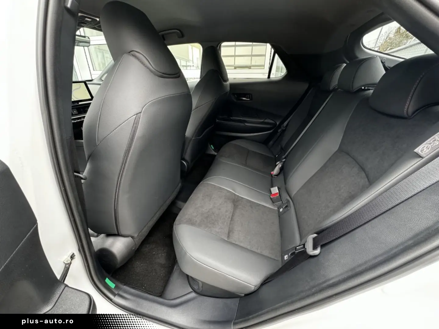 TOYOTA C-HR 2.0 Hybrid AWD GR SPORT