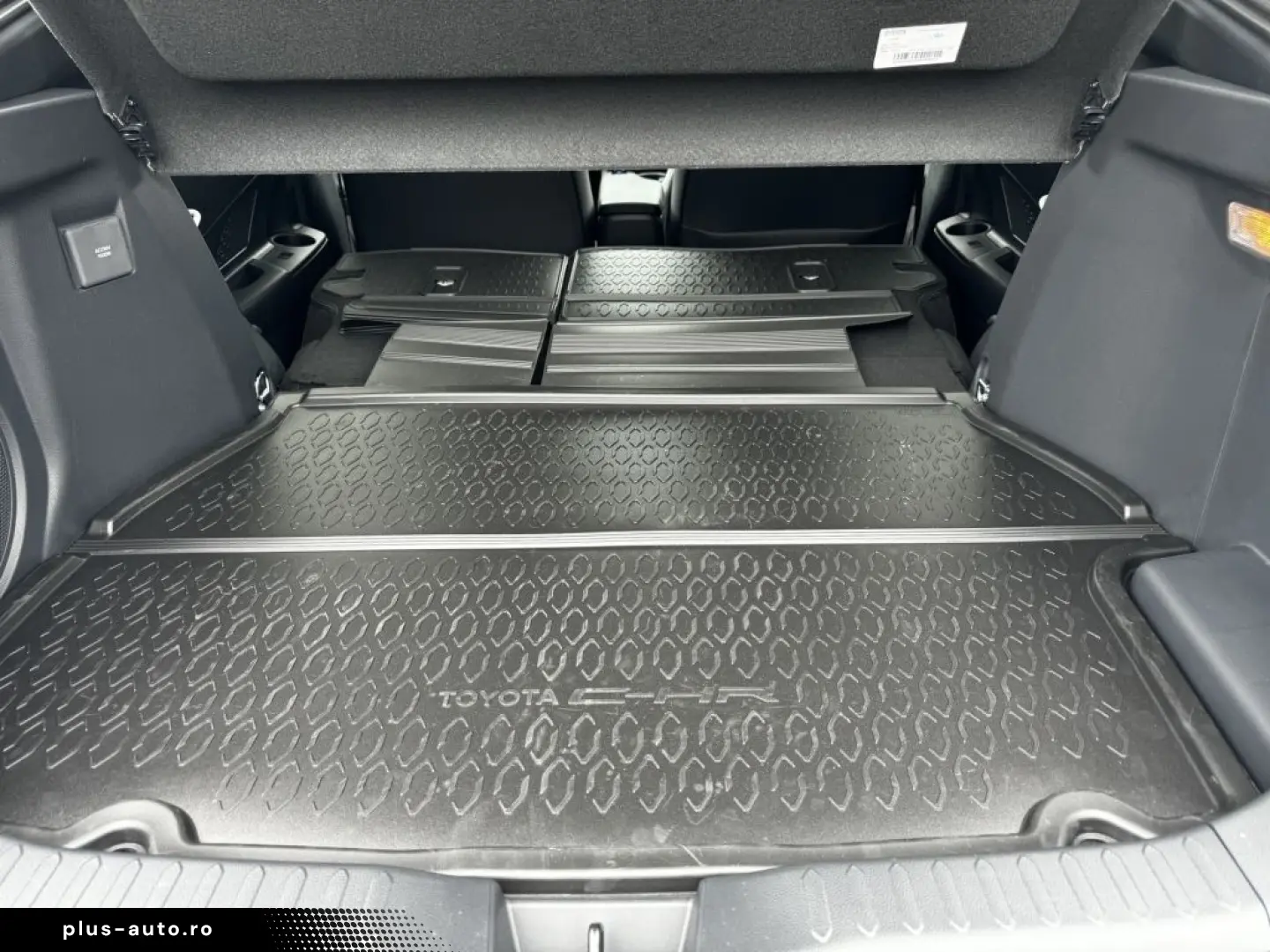 TOYOTA C-HR 2.0 Hybrid AWD GR SPORT