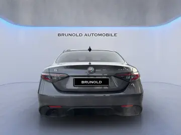 ALFA ROMEO Giulia Veloce 2.0 Turbo 16V 280 PS AT8-Q4