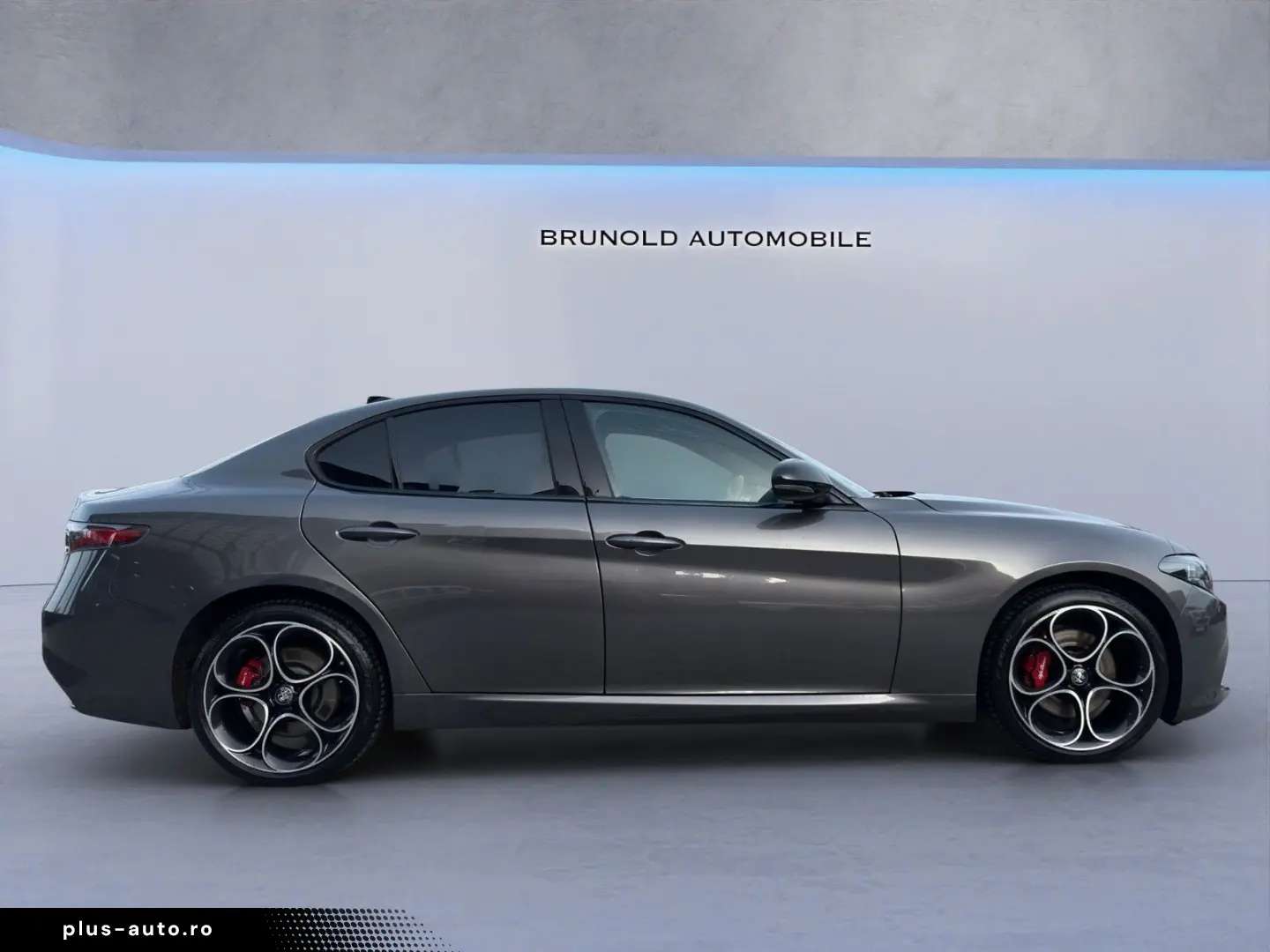 ALFA ROMEO Giulia Veloce 2.0 Turbo 16V 280 PS AT8-Q4