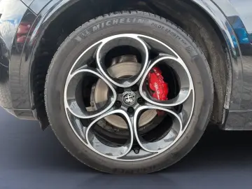 ALFA ROMEO Stelvio Veloce Q4