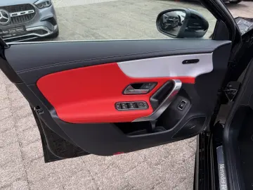 MERCEDES-BENZ A 250 e AMG Premium Pano Burm DISTR 36&hellip;