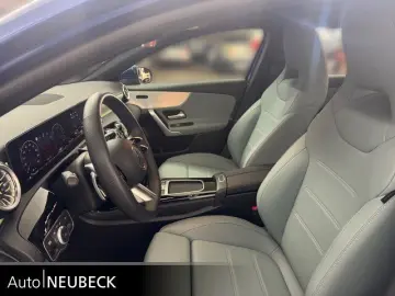 MERCEDES-BENZ A 250 e AMG LinePremium Pano Distronic&hellip;