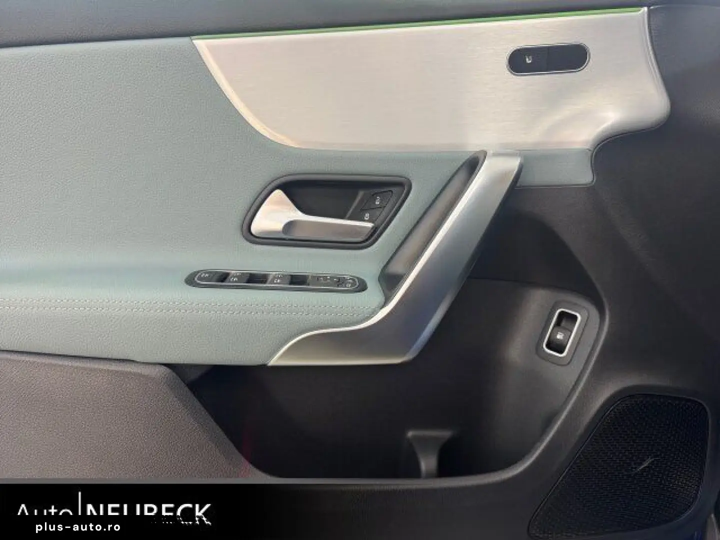 MERCEDES-BENZ A 250 e AMG LinePremium Pano Distronic&hellip;