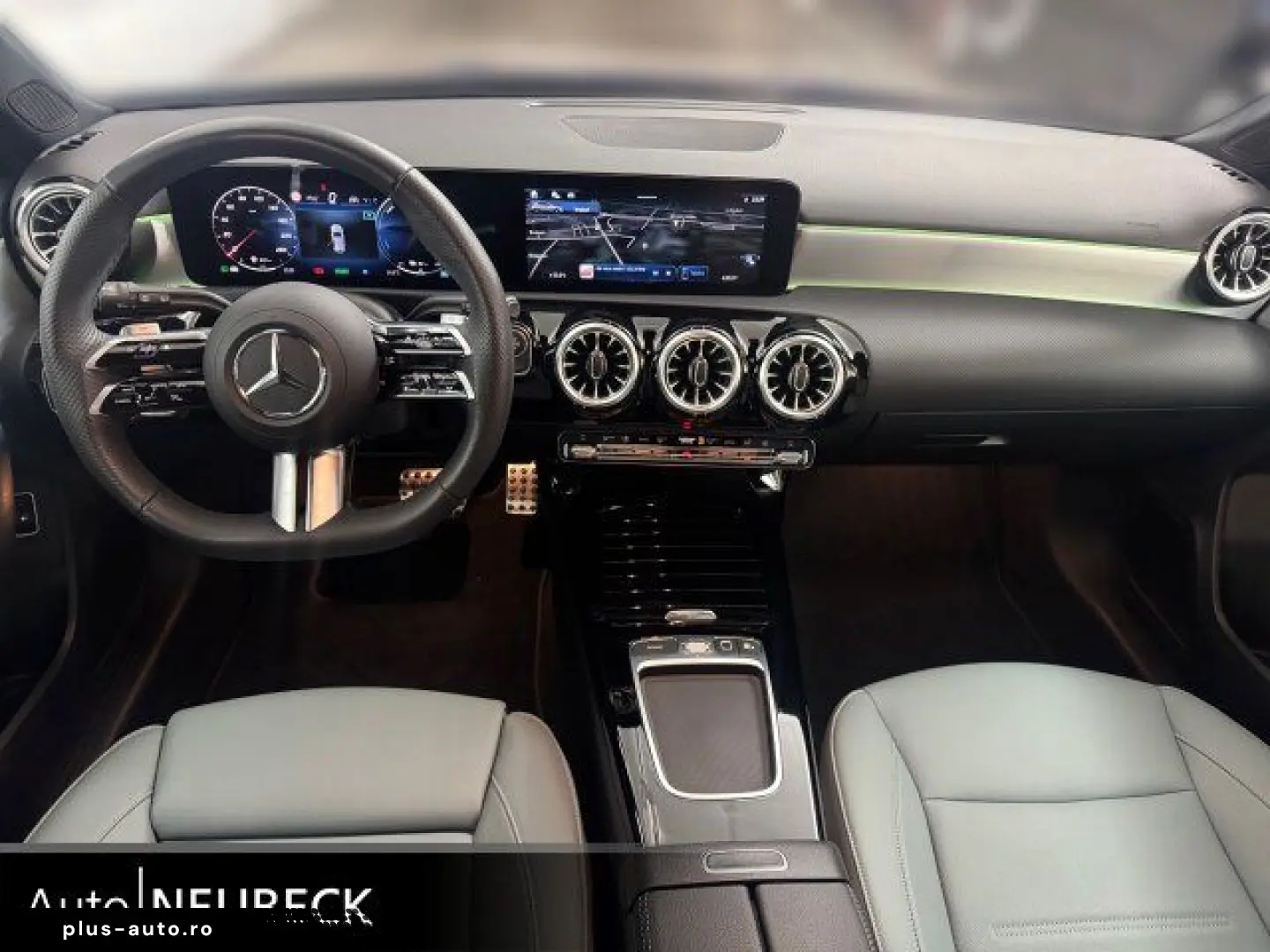 MERCEDES-BENZ A 250 e AMG LinePremium Pano Distronic&hellip;