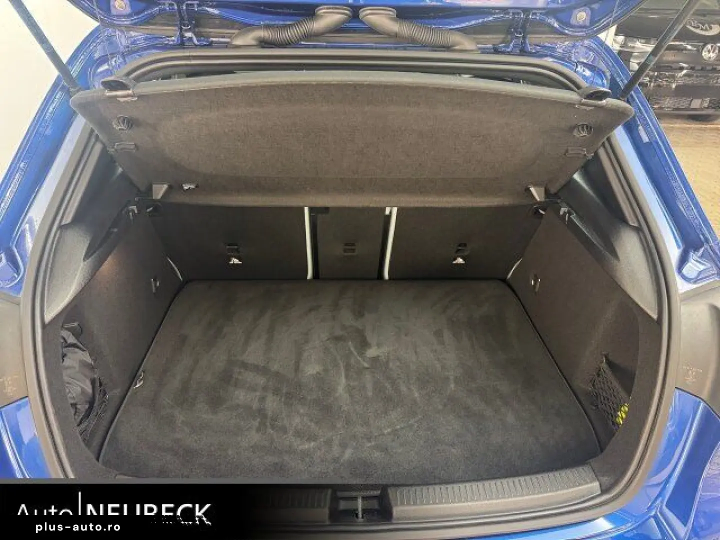 MERCEDES-BENZ A 250 e AMG LinePremium Pano Distronic&hellip;