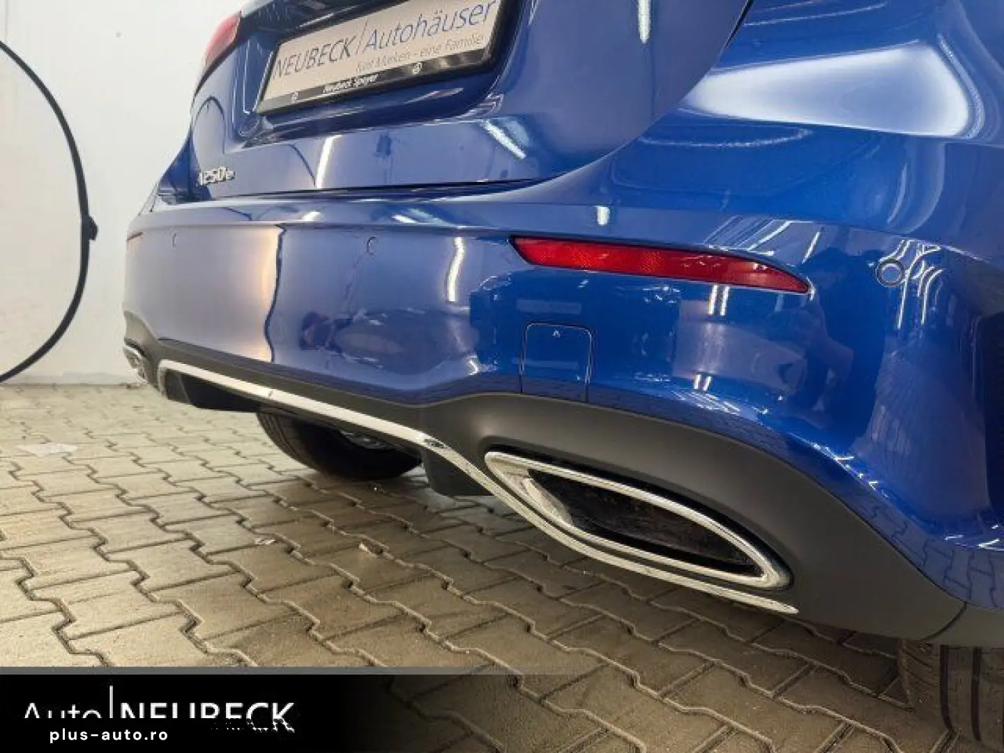 MERCEDES-BENZ A 250 e AMG LinePremium Pano Distronic&hellip;