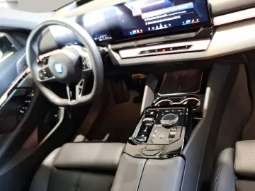 BMW 550e xDrive Limousine M Sport Driv.Assist.Prof