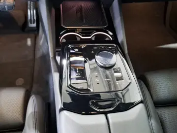 BMW 550e xDrive Limousine M Sport Driv.Assist.Prof