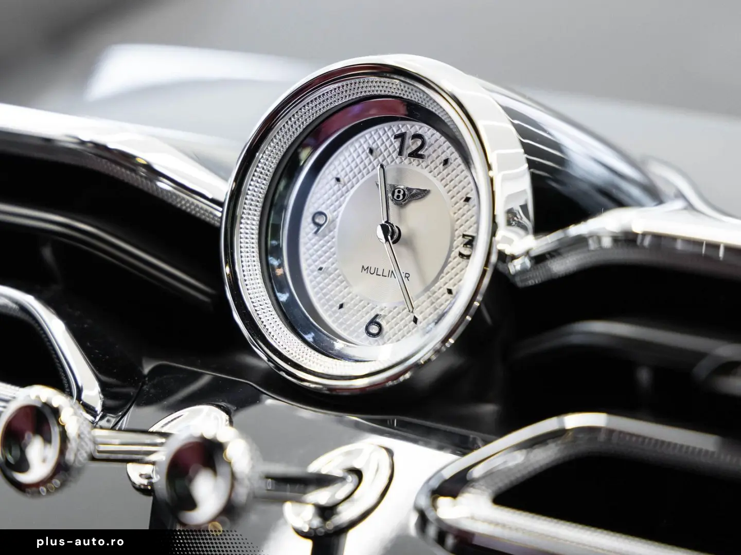 BENTLEY Bentayga EWB Mulliner von BENTLEY FRANKFURT