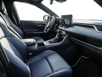 TOYOTA RAV 4 2.5 Hybrid Style LEDER KAMERA NAVI ACC LED