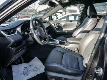 TOYOTA RAV 4 2.5 Hybrid Style LEDER KAMERA NAVI ACC LED