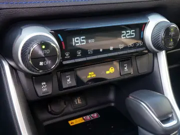 TOYOTA RAV 4 2.5 Hybrid Style LEDER KAMERA NAVI ACC LED