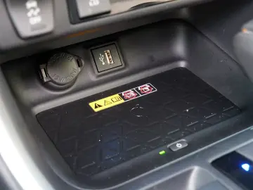 TOYOTA RAV 4 2.5 Hybrid Style LEDER KAMERA NAVI ACC LED