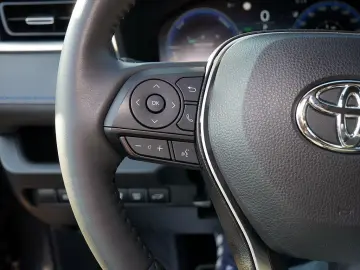 TOYOTA RAV 4 2.5 Hybrid Style LEDER KAMERA NAVI ACC LED