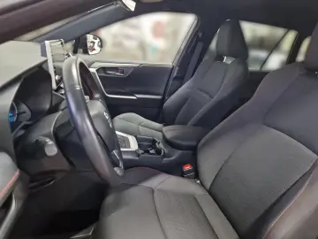 TOYOTA RAV4 Plug-in Hybrid 4x4 Technik Paket WKR