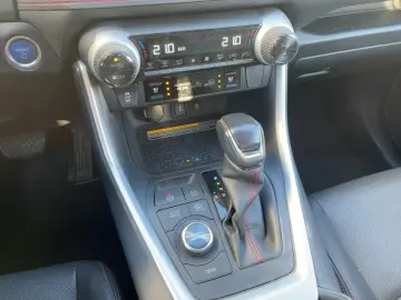 TOYOTA RAV4 2.5 Plug-In Hybrid Style & Technik-Paket AH