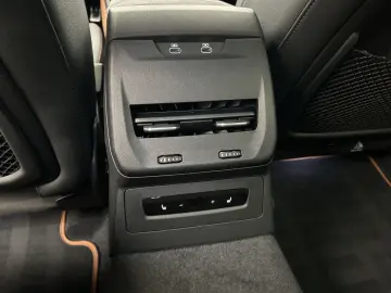 AUDI A5 Avant TDI quattro S line B&O Navi LED Einpark