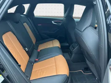 AUDI A5 Avant TDI quattro S line B&O Navi LED Einpark