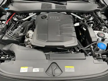 AUDI A5 Avant TDI quattro S line B&O Navi LED Einpark