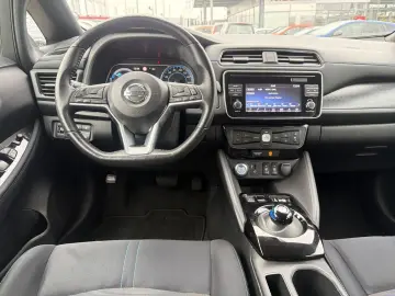 NISSAN Leaf NAVI CarPlay Klimaanlage SHZ PDC 1.Hd