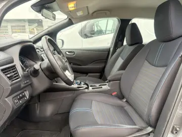 NISSAN Leaf NAVI CarPlay Klimaanlage SHZ PDC 1.Hd