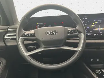 AUDI A5 Limousine TFSI quattro Navi Alu PDC Virtual C