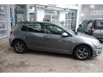 VW Golf e- VII Wärmepumpe ACC Navi
