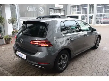 VW Golf e- VII Wärmepumpe ACC Navi
