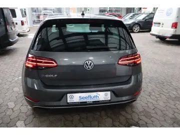 VW Golf e- VII Wärmepumpe ACC Navi