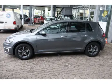 VW Golf e- VII Wärmepumpe ACC Navi